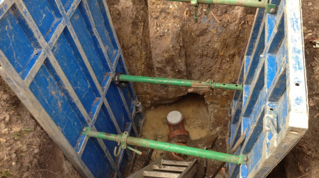 Deep Trench Dig Drain